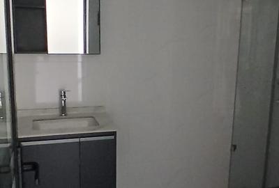 1 Bed Apartment with Gym in Kilimani - 4