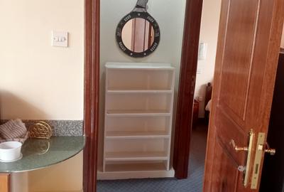Serviced 1 Bed Apartment with En Suite at Nyari Central