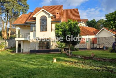 5 Bed House with En Suite in Runda