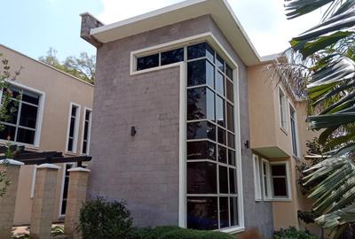 6 Bed House with En Suite in Karen - 4