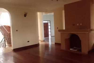 5 Bed House with En Suite at Kephis