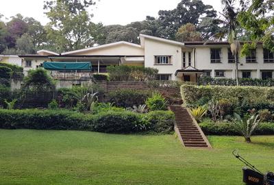 5 Bed House with En Suite at Muthaiga Road