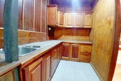 7,000 ft² Warehouse with Backup Generator in Industrial Area - 4