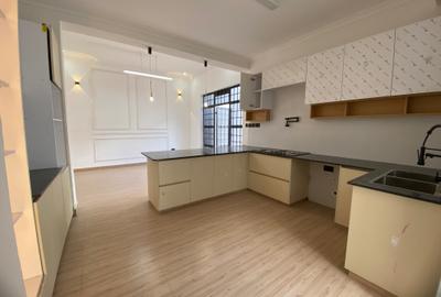 4 Bed House with En Suite in Kitengela - 4