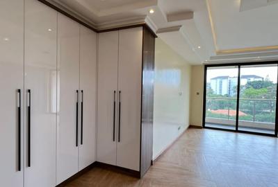 3 Bed Apartment with En Suite in Kileleshwa