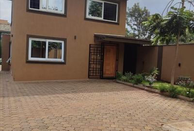 2 Bed House with En Suite at Karen