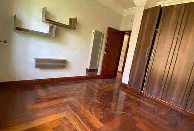 4 Bed Villa with En Suite at Njathaini Road - 3