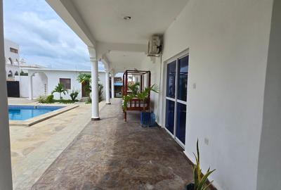 6 Bed House with En Suite in Watamu