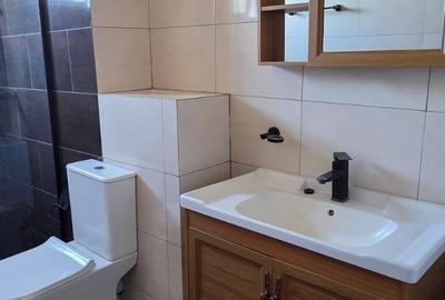 1 Bed Apartment with En Suite in Westlands Area - 3