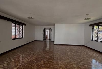5 Bed Townhouse with En Suite at Kirichwa Road - 3
