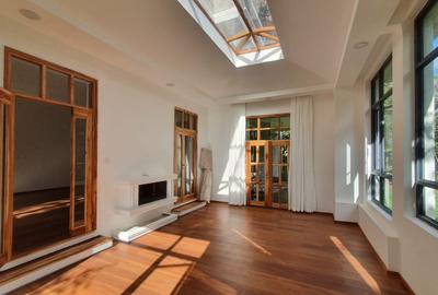 9 Bed Townhouse with En Suite in Karen - 3