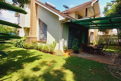 4 Bed Townhouse with En Suite in Kitisuru