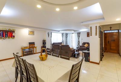 4 Bed Apartment with En Suite in Riverside