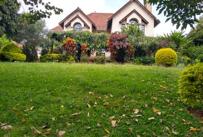 4 Bed House with En Suite at