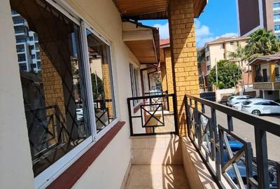 4 Bed Townhouse with En Suite in Kileleshwa - 2