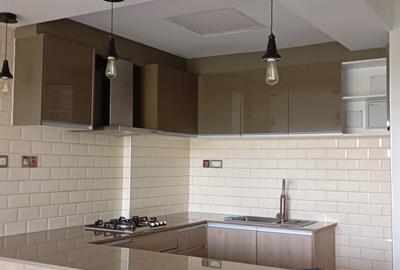 1 Bed Apartment with En Suite at Off Riverside Drive - 3