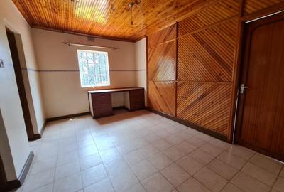 Commercial Property with Service Charge Included at Hill Crest