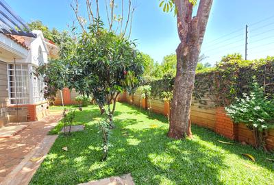3 Bed Townhouse with En Suite at Old Runda - 3