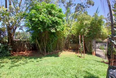 4 Bed Townhouse with En Suite at Lavington - 3