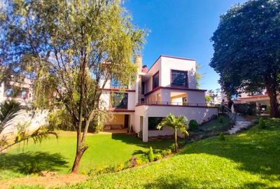 5 Bed House with Staff Quarters in Kiambu Road