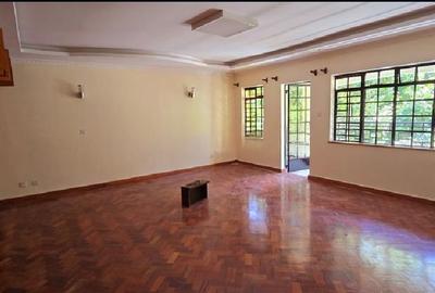 4 Bed Townhouse with En Suite in Lavington - 2