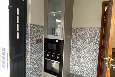 4 Bed Apartment with En Suite at General Mathenge
