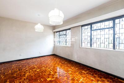 4 Bed Townhouse with En Suite in Parklands