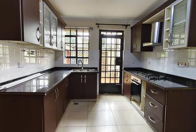 4 Bed Townhouse with En Suite in Kitisuru - 4