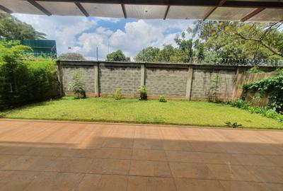 5 Bed Townhouse with En Suite in Kitisuru