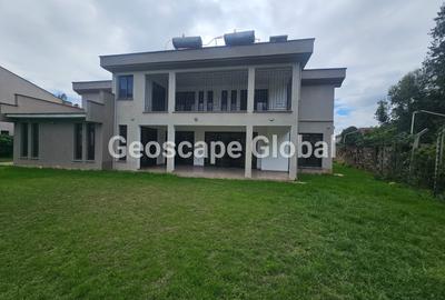 5 Bed Townhouse with En Suite in Lavington