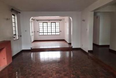 5 Bed Townhouse with En Suite at Lavington Green