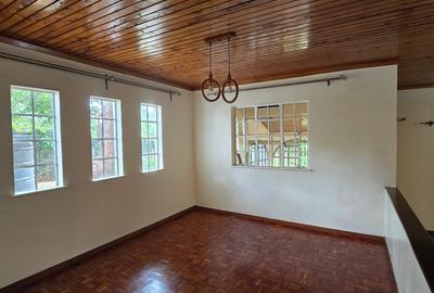 4 Bed House with En Suite in Loresho - 4
