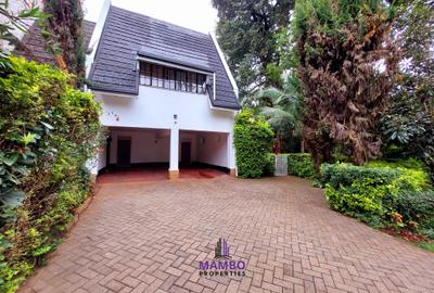 1 Bed House with En Suite at Mimosa Rd