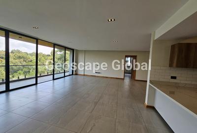Furnished 3 Bed Apartment with En Suite in Spring Valley - 4