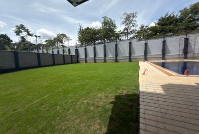 5 Bed Villa with En Suite in Nyari - 4