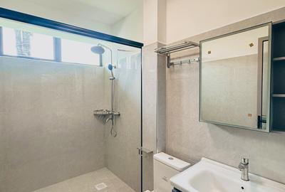 3 Bed Apartment with En Suite in Lavington
