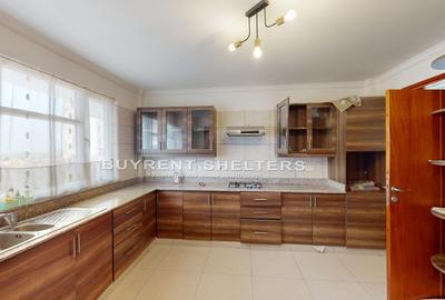 3 Bed Apartment with En Suite at Parklands