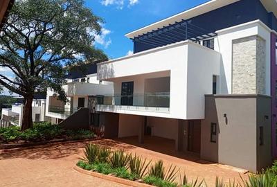5 Bed Townhouse with En Suite at Kitisuru