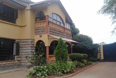 5 Bed House with En Suite at Membley - 2