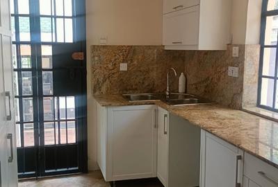4 Bed Townhouse with En Suite in Westlands Area
