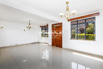 5 Bed Townhouse with En Suite in Lavington