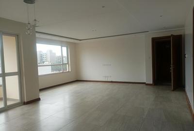 3 Bed Apartment with En Suite in Parklands