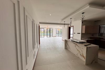 Serviced 3 Bed Apartment with En Suite in Riverside - 2