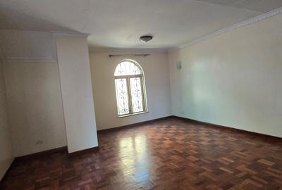 5 Bed Townhouse with En Suite at Lavington Kaputei - 4