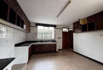 4 Bed Villa with En Suite at Mimosa Drive - 2