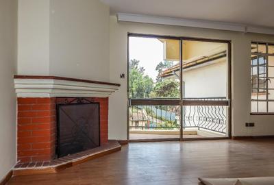 3 Bed Apartment with En Suite at Riverside Drive - 2