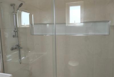 3 Bed Apartment with En Suite in Westlands Area - 2