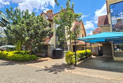 5 Bed Townhouse with En Suite at Lavington