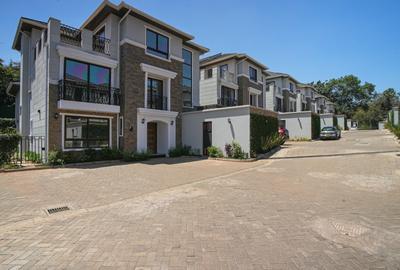 4 Bed House with En Suite in Kitisuru - 2