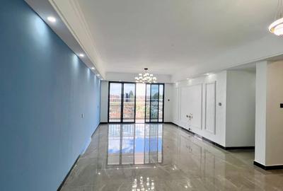 3 Bed Apartment with En Suite in Lavington